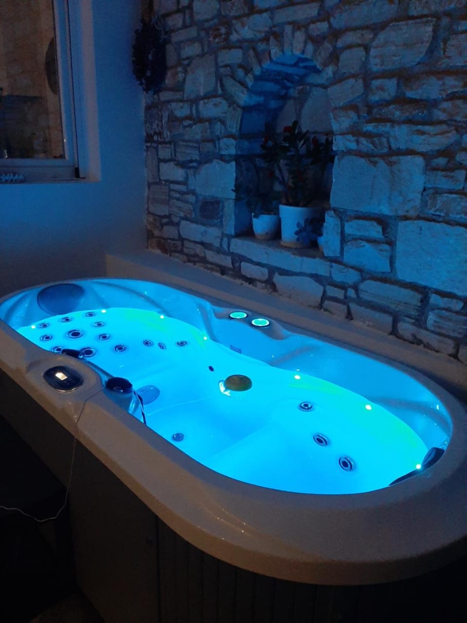 Hot Tub, Hot Tub
