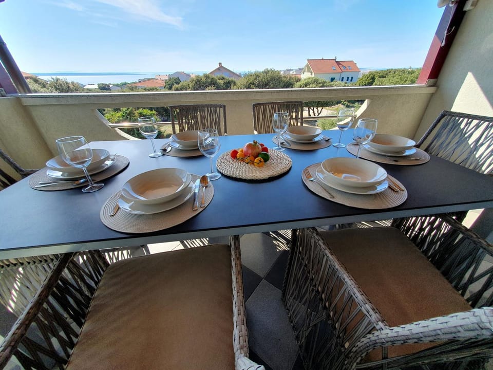 Green Olive Apartment in Novalja