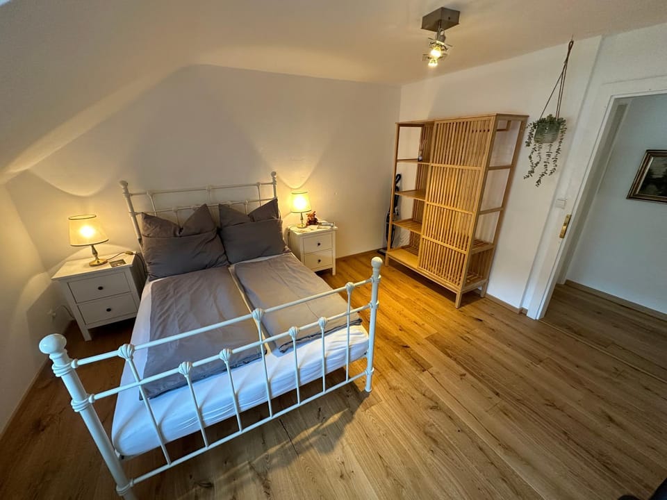 Bed, Photo of the whole room, Bedroom, wardrobe