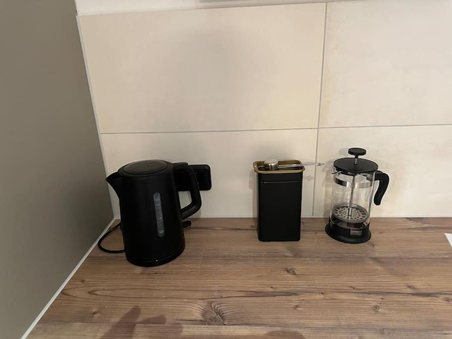 Maurine im alten Speicher Apartment in Lubeck