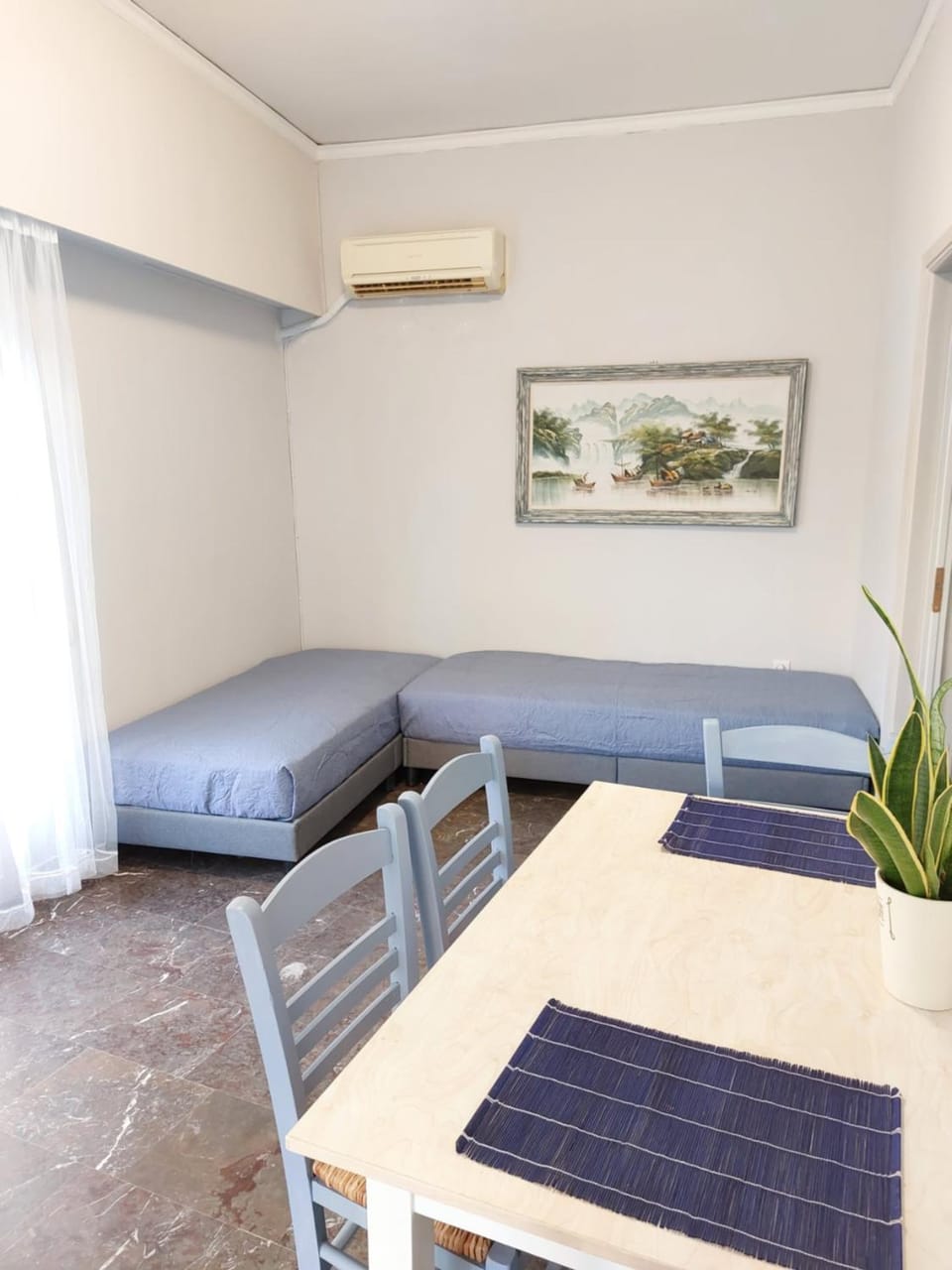 Γωνιακό φωτεινό 3κλινο δωμάτιο Vacation rental in Kallithea