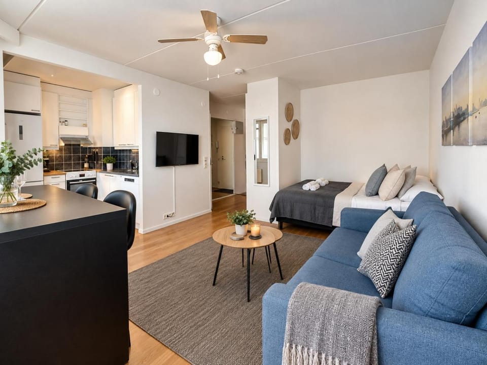 EP City Suite - Sauna, Balcony & Free parking Apartment in Finland