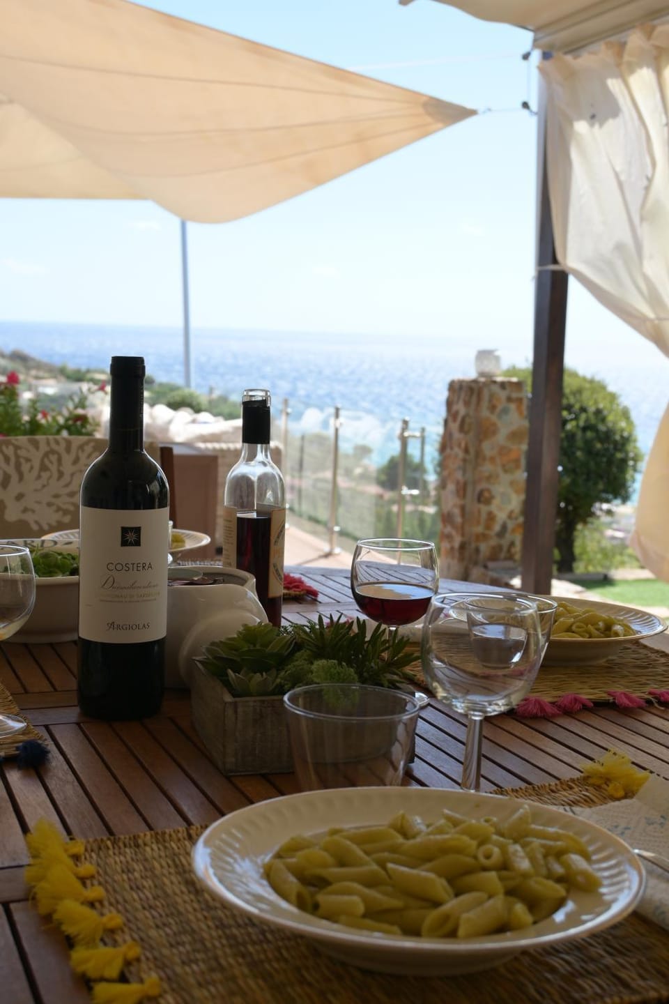 Patio, Decorative detail