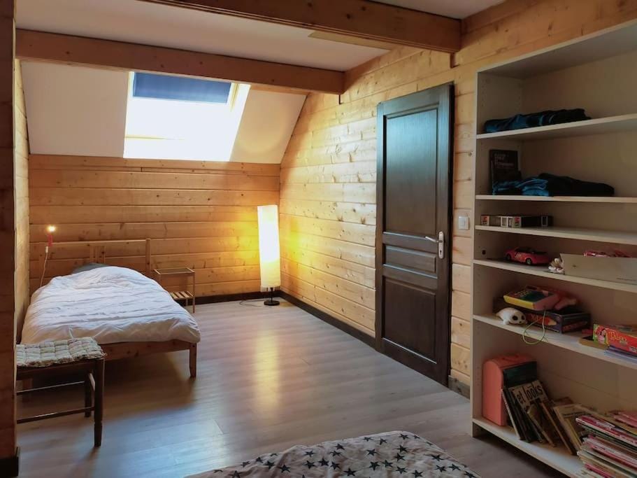 Bed, Bedroom, wardrobe