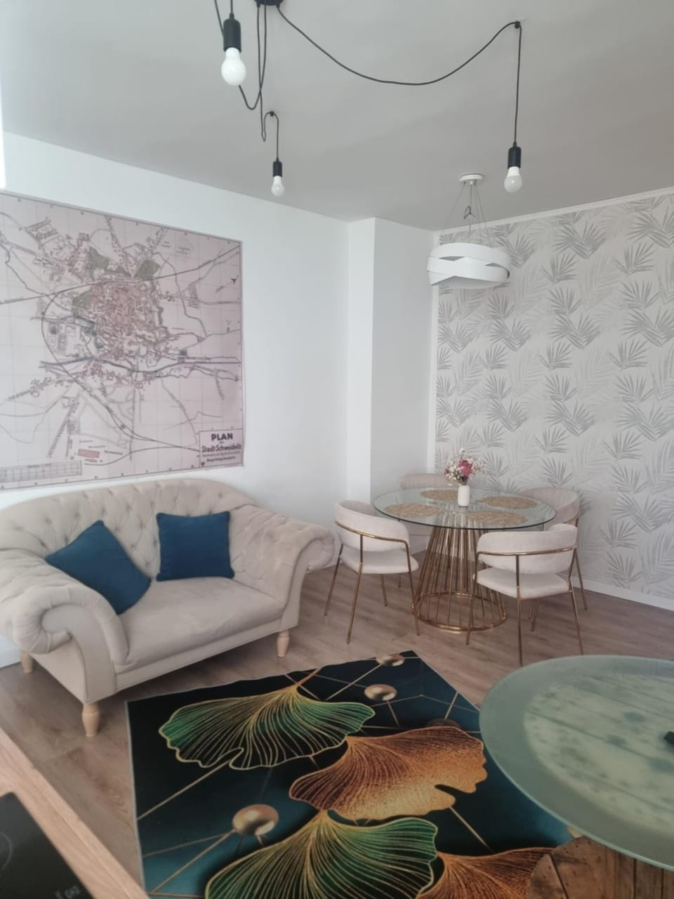 Living room, Seating area, Dining area