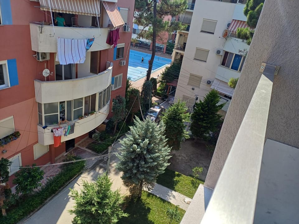 Balcony/Terrace, Street view