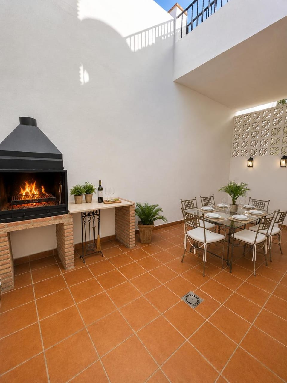 BBQ facilities, BBQ facilities, Dining area
