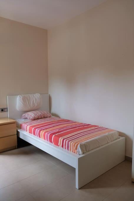 Garden Villa near Girona and Costa Brava for Cyclists and Families Apartment in Baix Empordà