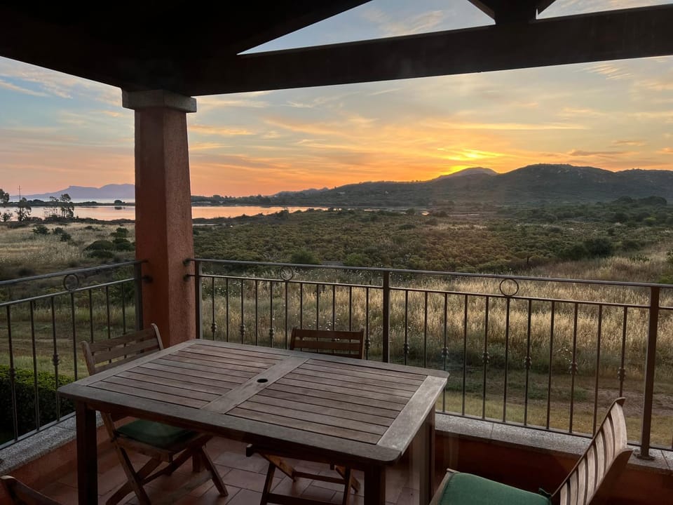 Natural landscape, View (from property/room), Balcony/Terrace, Sea view