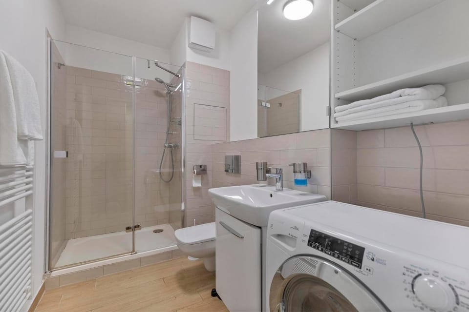Shower, Bathroom, washing machine