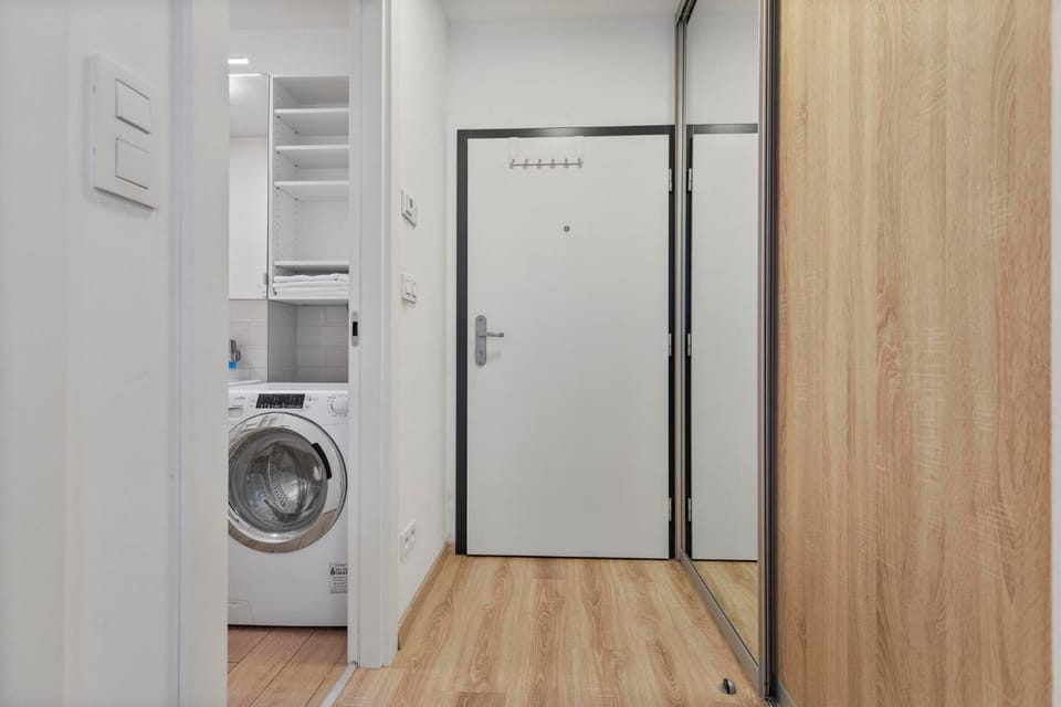 wardrobe, washing machine, dryer