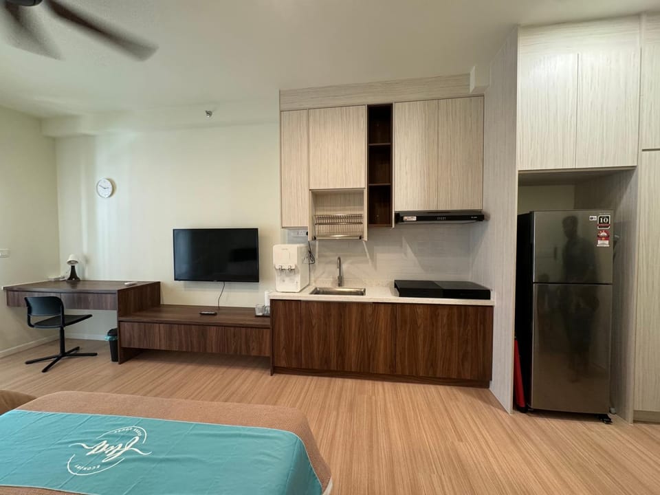 TV and multimedia, Photo of the whole room