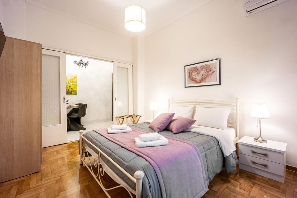 Bed, Photo of the whole room, Bedroom, towels, wardrobe