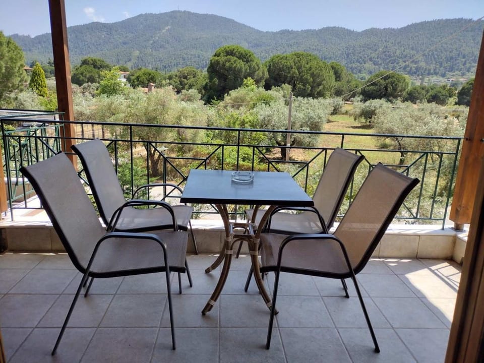 Natural landscape, Balcony/Terrace, Mountain view