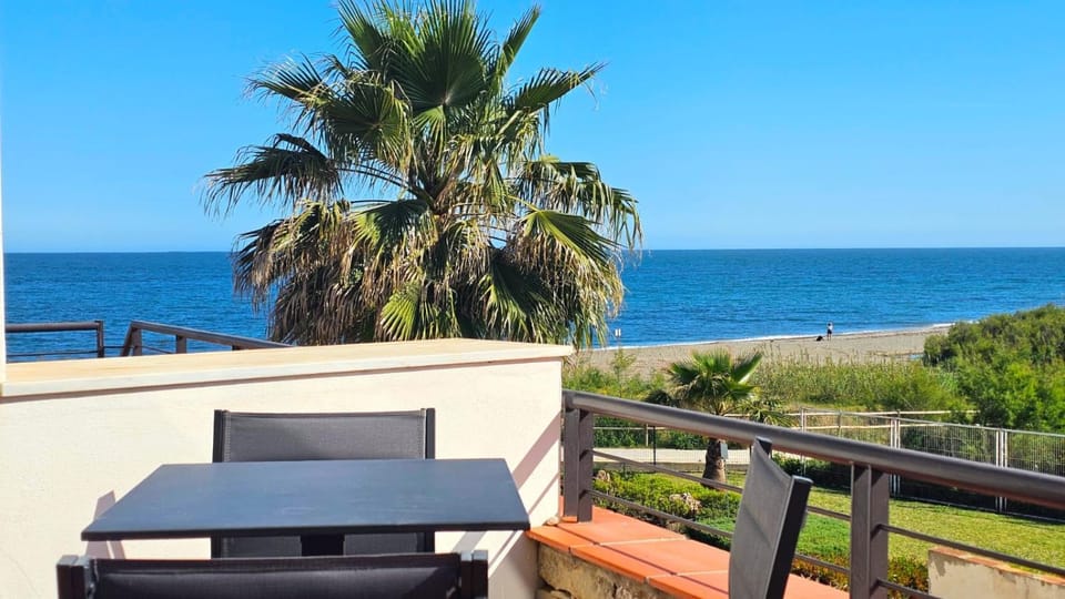Day, Natural landscape, View (from property/room), Balcony/Terrace, Beach, Sea view