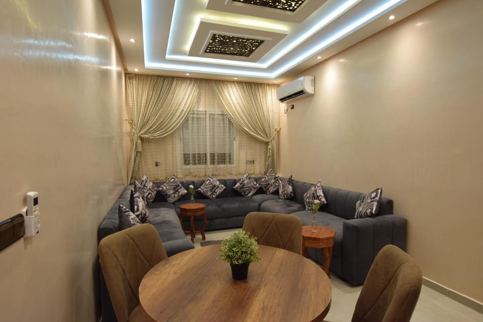 Living room, Seating area, air conditioner