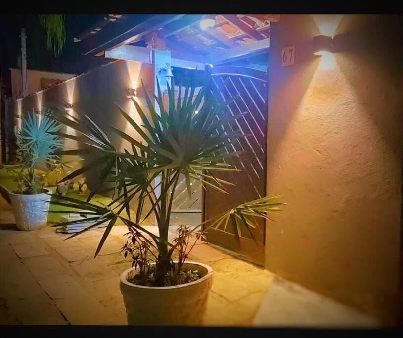 CASA AMARELA RECANTO Mesmo bairro da pizzeria Borgo Del Vino House in State of Rio de Janeiro