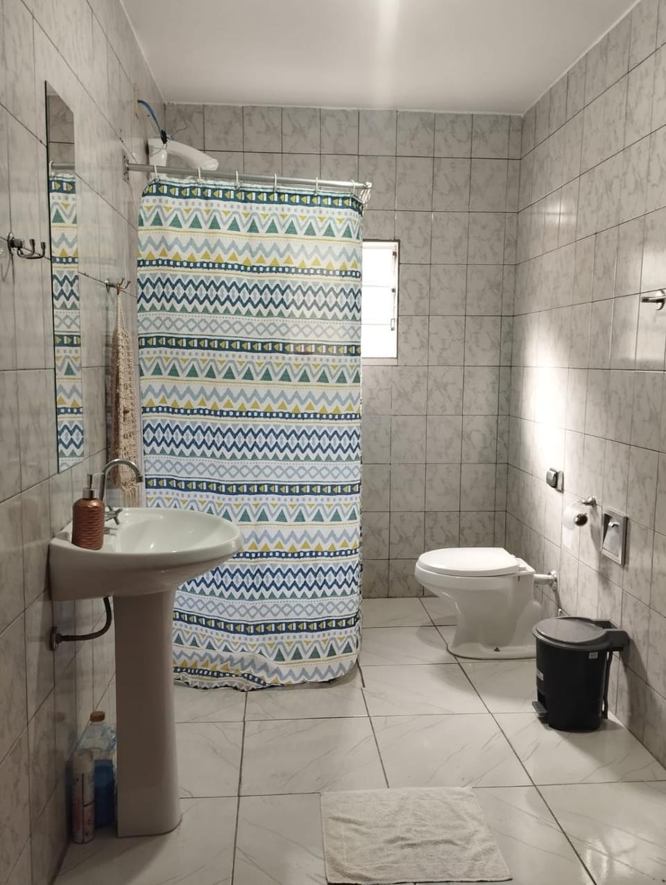 Quarto com cama de casal - Sobrado Bed and Breakfast in State of São Paulo