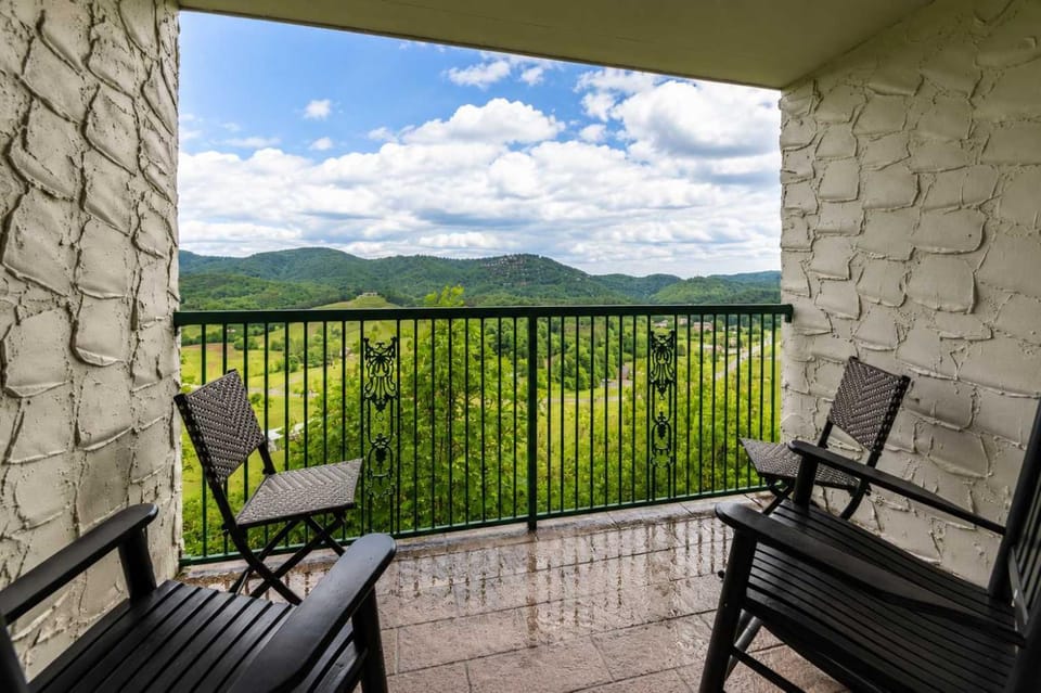 Mountain Views at Dolly's Castle Unit 3 House in Sevier County