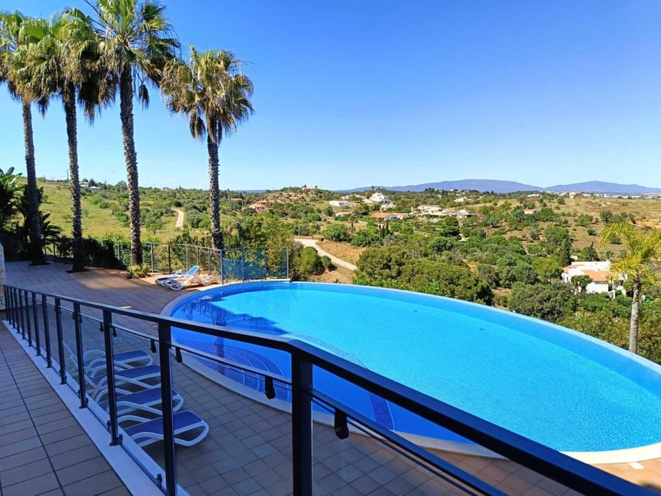 Natural landscape, View (from property/room), Balcony/Terrace, Mountain view, Pool view, Swimming pool