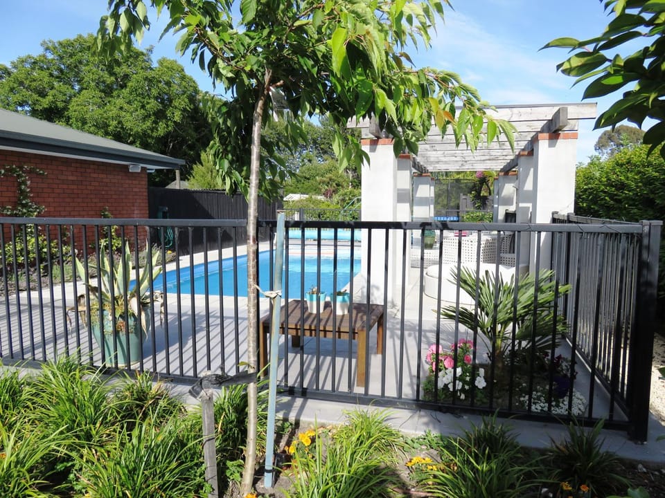 Balcony/Terrace, Swimming pool
