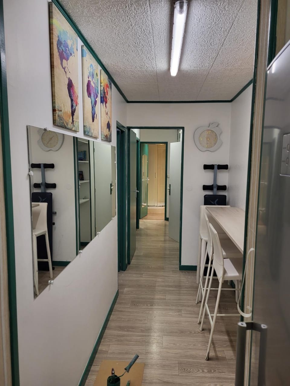 Private Room-1 in HANNANA Apartment- 2 min walk To Tram 12 min to Nice train station 15 min to Massena Place Vacation rental in Nice