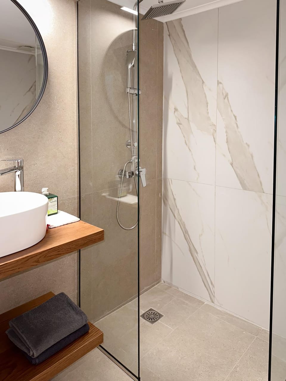 Shower, Bathroom