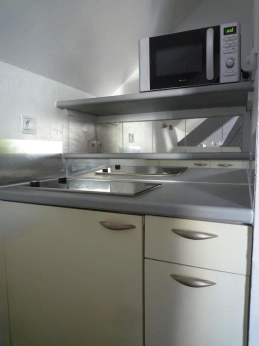 Appt 2 pers avec terrasse sud proche vieille ville Apartment in Annecy