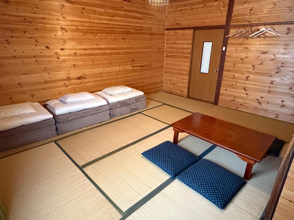 Ringoya Bed and Breakfast in Hakuba