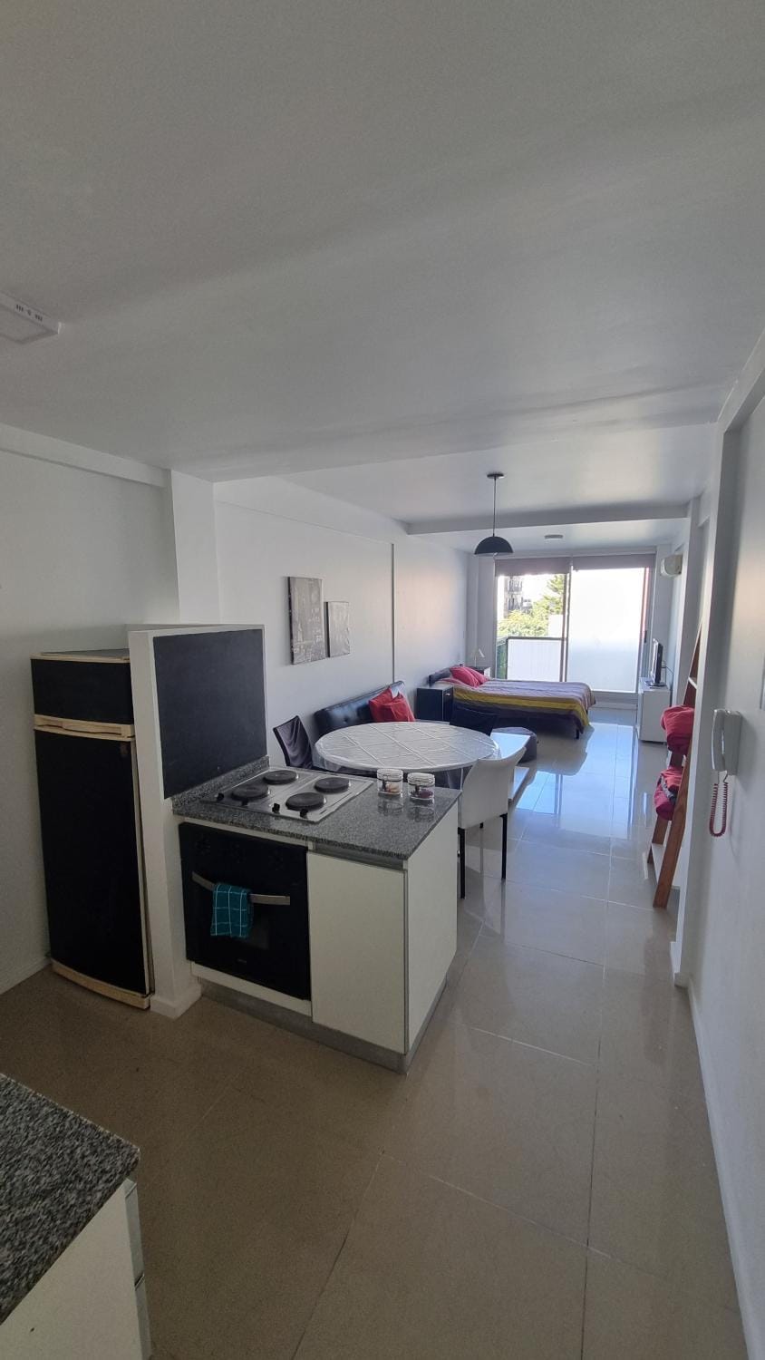 Kitchen or kitchenette, oven