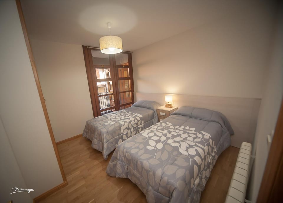 Bed, Decorative detail, wardrobe