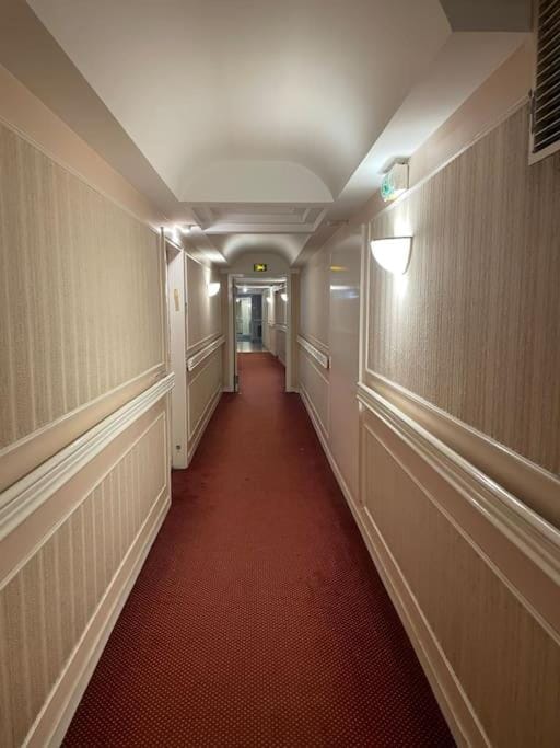 Studio cadre bucolique Neuilly Paris Apartment in Paris