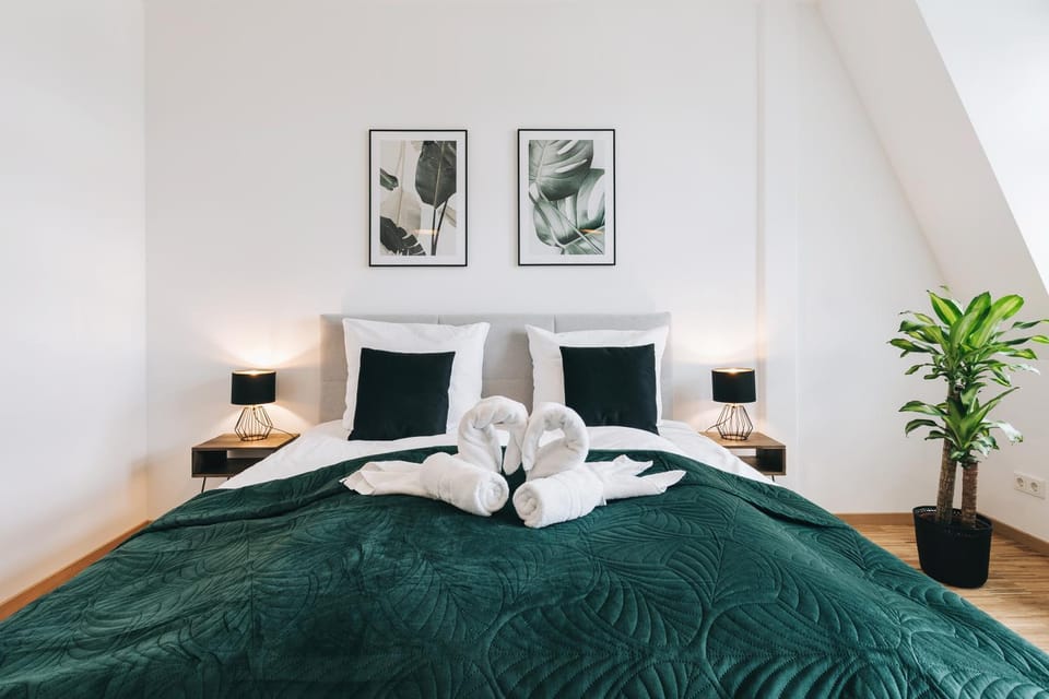 Bed, Decorative detail, Bedroom