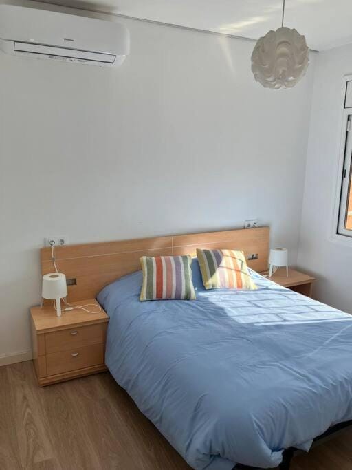 Bedroom, heating, air conditioner