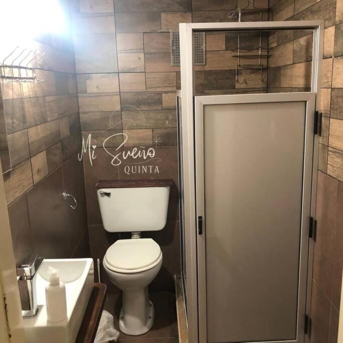 Shower, Bathroom, bidet