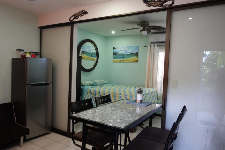 Marine Beach Bliss Ground Floor Studio House in Coco