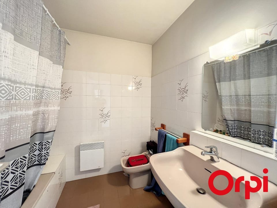 Spacieux 2 pièces avec piscine, terrasse et parking, proche plages et commodités - Menton Garavan - FR-1-647-38 Apartment in Menton