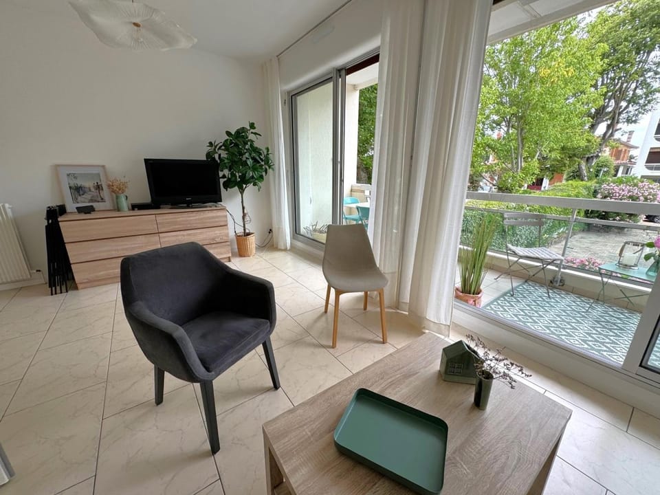Appartement à Arcachon : Plage à 50m, Terrasse, Parking, WIFI, 4 Pers - FR-1-474-266 Apartment in Arcachon