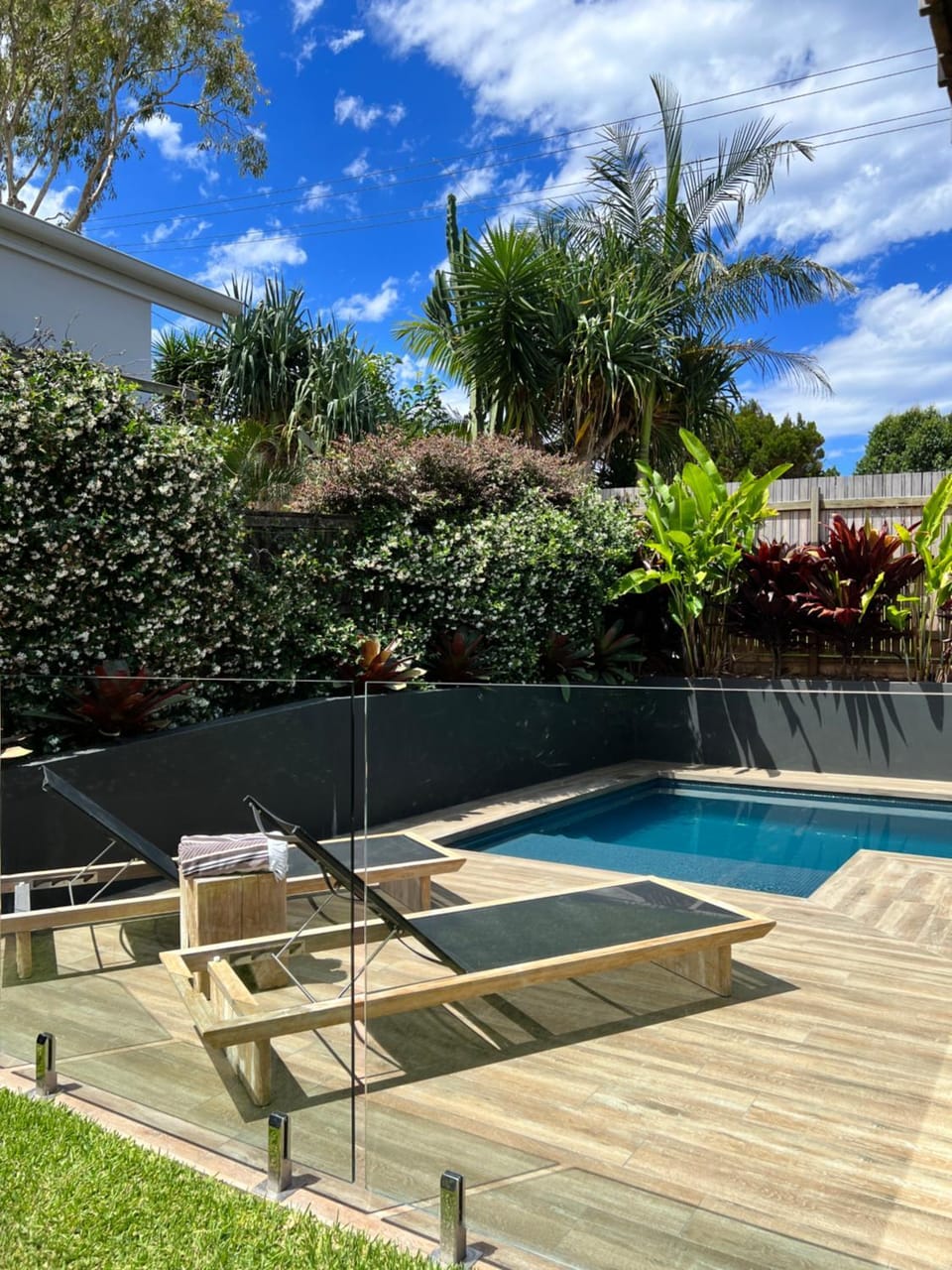 Garden, Pool view, Swimming pool, Swimming pool, sunbed