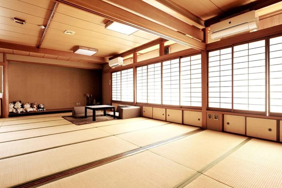Maximum 24 people! 2stop to Namba!for family,friends! Apartment in Osaka