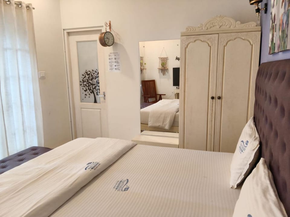 Trattorias Holiday Home Bed and Breakfast in Varkala