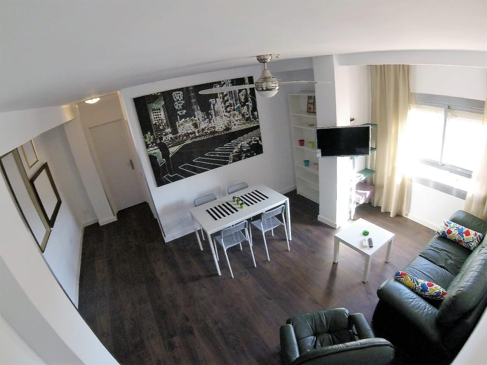 Communal lounge/ TV room, Living room, Seating area, Dining area
