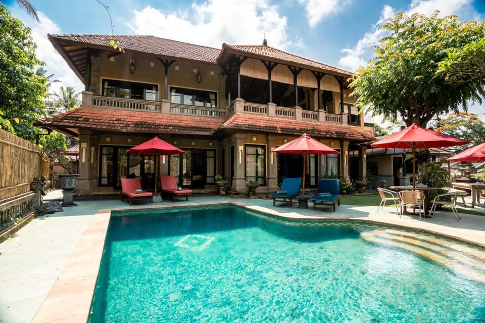 Property building, Swimming pool