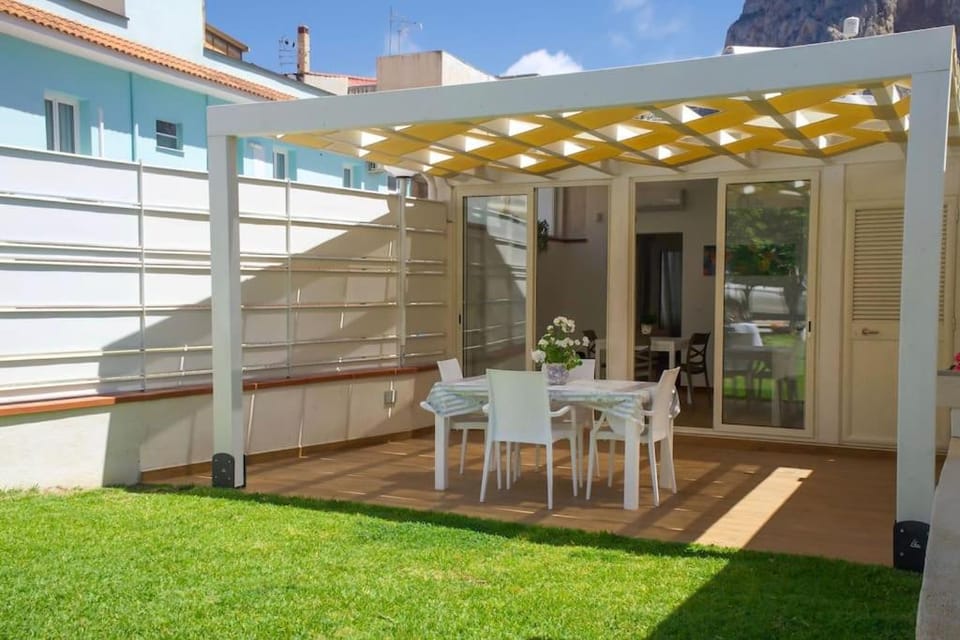 Casa vacanze Casuzza Sferracavallo Palermo House in Palermo