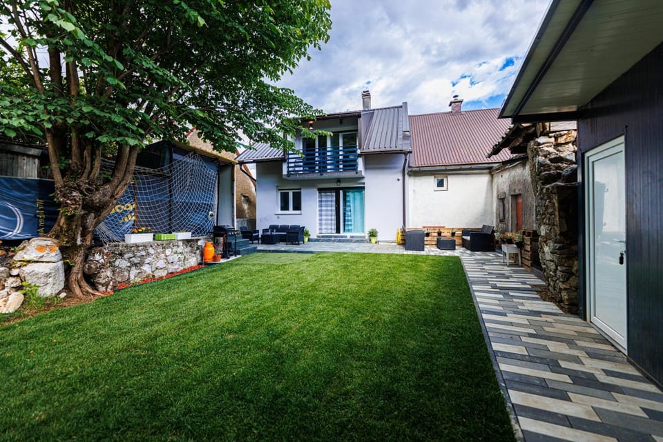 Property building, Patio, Garden