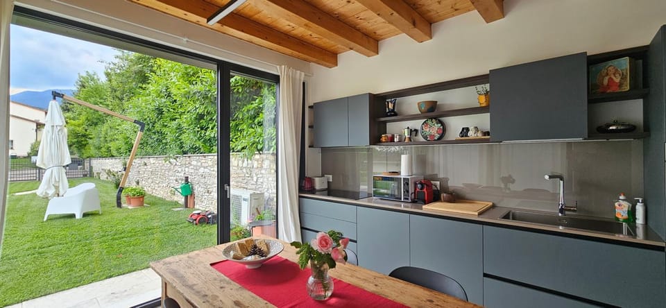 Kitchen or kitchenette, Dining area, Garden view, Garden view, Mountain view, Mountain view, dishwasher, microwave, oven, stove, stove, toaster, kitchen, kitchen