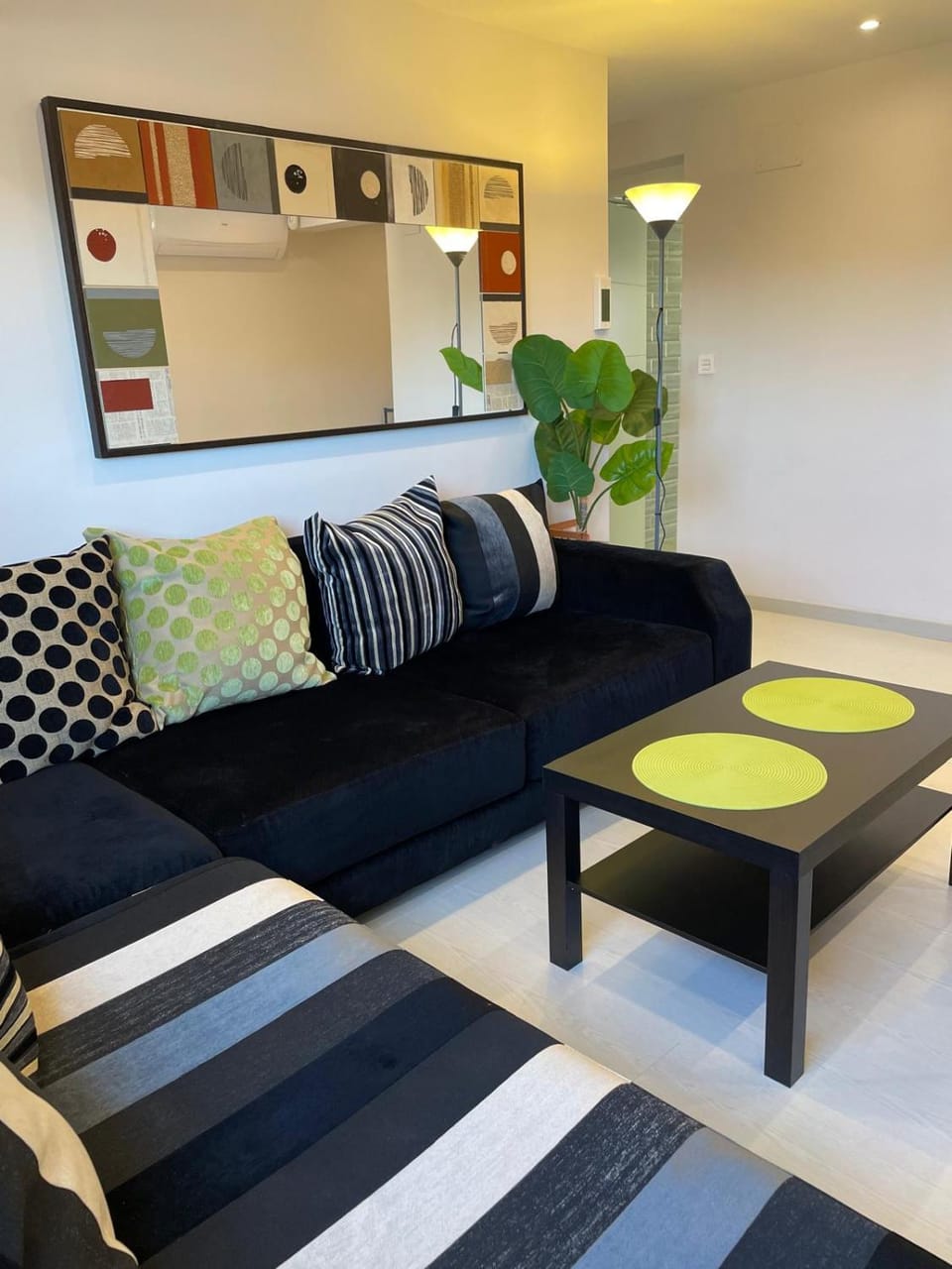 Living room, Seating area