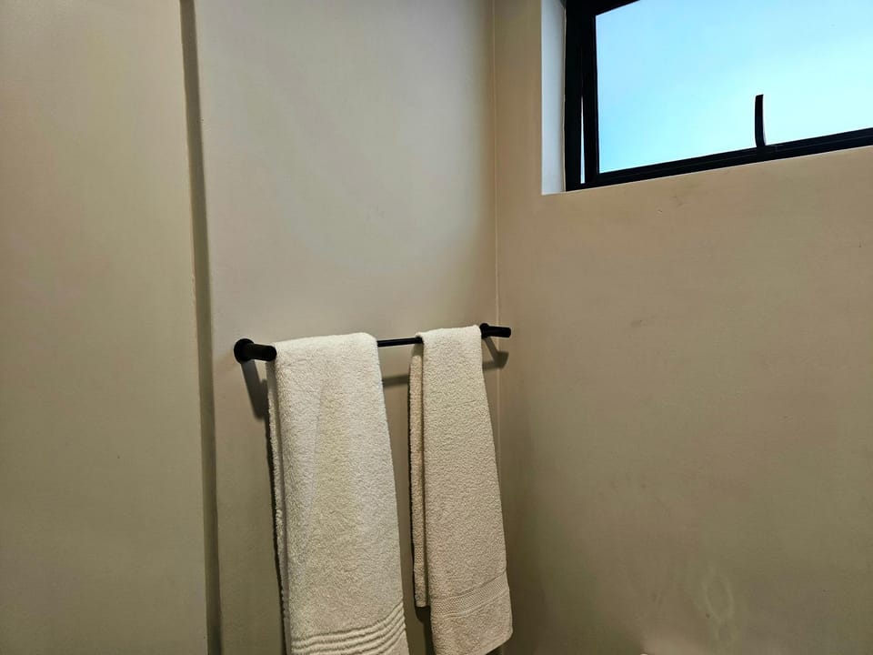 Bathroom, towels