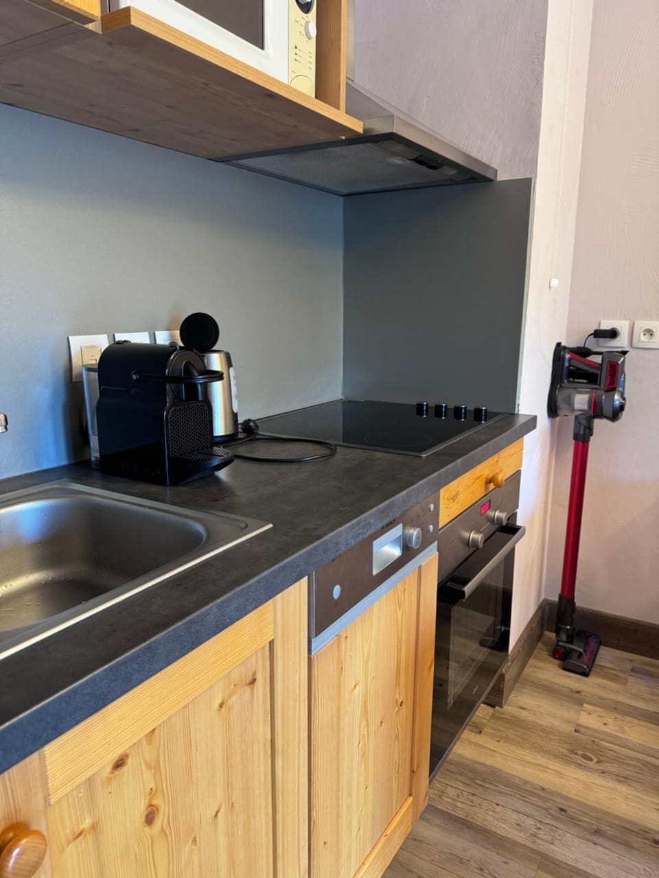 Kitchen or kitchenette, stove