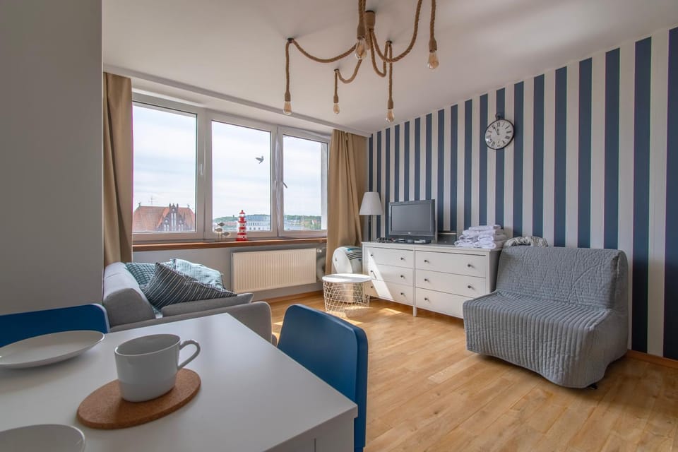TV and multimedia, Living room, Bedroom